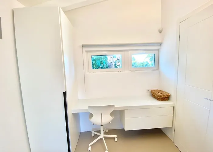 Poseidon 포르토 발트라바글리아