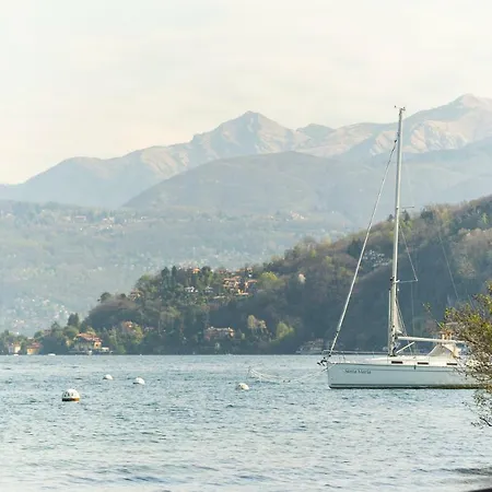 Vakantiehuis Poseidon Porto Valtravaglia