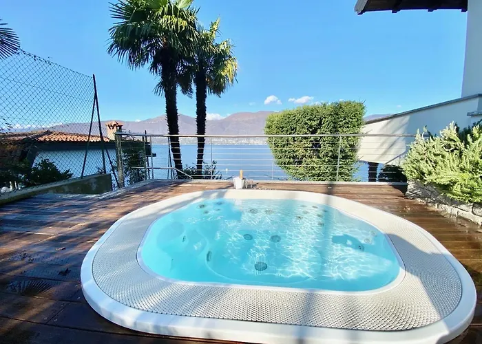 Poseidon * Porto Valtravaglia