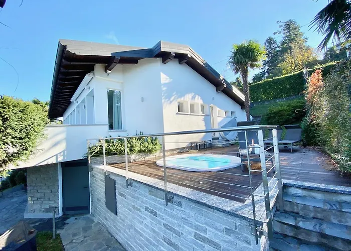 Poseidon Casa vacanze Porto Valtravaglia